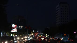 Βιετνάμ: Στο Ανόι Σβήνουν τα Φώτα για Εξοικονόμηση Ενέργειας Λόγω Καύσωνα