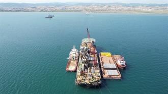 Εντυπωσιακά Πλάνα Από τις Εργασίες στο FSRU της Αλεξανδρούπολης (Video)