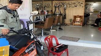 Στο Βιετνάμ τα e-scooters Δίνουν Λύση στις (Συχνές) Διακοπές Ρεύματος