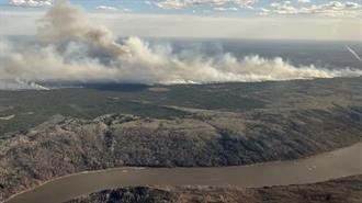 Καναδάς: Οι Τεράστιες Δασικές Πυρκαγιές Απειλούν την Παραγωγή Πετρελαίου