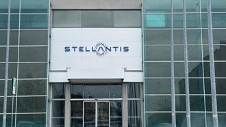 Η Stellantis Πιέζει την ΕΕ για Aναθεώρηση της Aπαγόρευσης Kινητήρων Eσωτερικής Kαύσης από το 2035