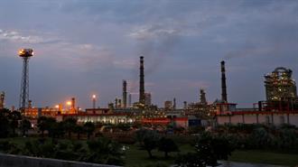 Ινδία: Αντίστροφη Μέτρηση για τα Τελευταία Φορτία Ρωσικού Πετρελαίου