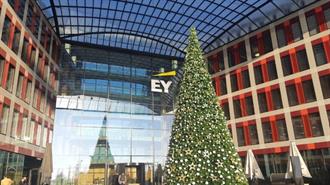 Χριστούγεννα 2025: Τι Δείχνει Έρευνα της ΕΥ για τις Αγορές των Ελλήνων