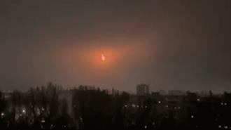 Ουκρανικός Στρατός: Ανακοίνωσε ότι Έπληξε το Διυλιστήριο Πετρελαίου στο Σαράτοφ- Ρωσία: Ουκρανικά Στρατεύματα Από Χιλιάδες Κτίρια στο Ποκρόφσκ