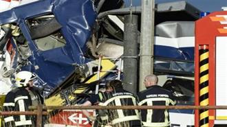 Ένας Νεκρός Μετά τη Μετωπική Σύγκρουση Δύο Τρένων στην Ελβετία