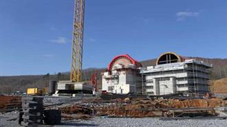 Απέκλεισαν το Παλιό Δημαρχείο Αρναίας οι Εργαζόμενοι των Μεταλλείων Κασσάνδρας